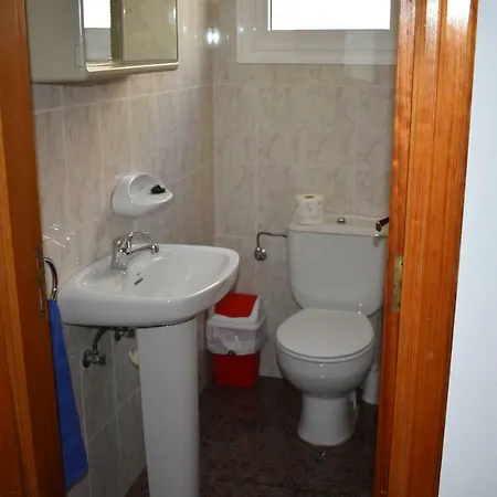 La Orilla House